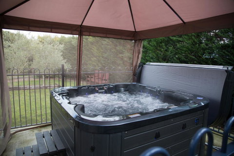 Airleigh-Rose Cottage - ACT Tourism 20