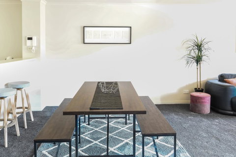 Southbank Tower Apartments - ACT Tourism 6