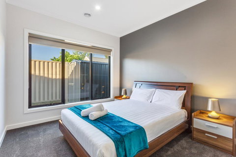 Biggs Villas Melbourne - ACT Tourism 6