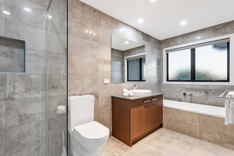 Biggs Villas Melbourne - ACT Tourism 30