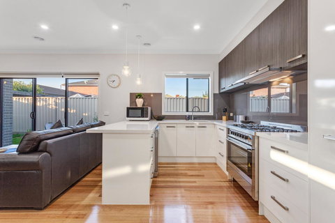 Biggs Villas Melbourne - ACT Tourism 16