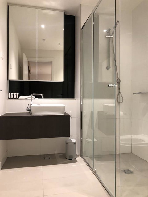 Clara Q Apartments - ACT Tourism 8