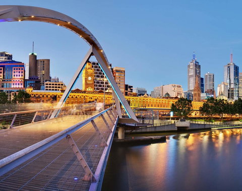 Clara Q Apartments - ACT Tourism 11