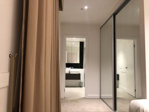 Clara Q Apartments - ACT Tourism 1