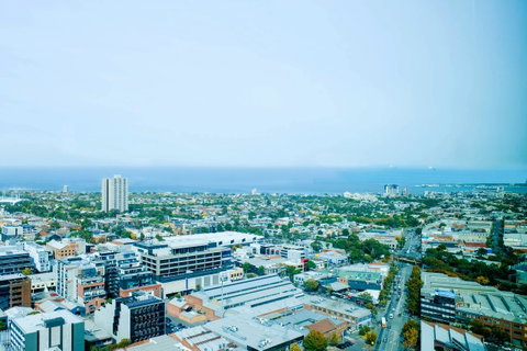 Deluxe Sea Views Apartment - ACT Tourism 11