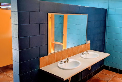 Cool Bananas Backpackers - ACT Tourism 12