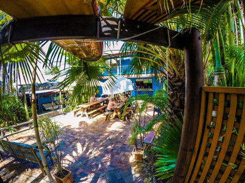 Cool Bananas Backpackers - ACT Tourism 0
