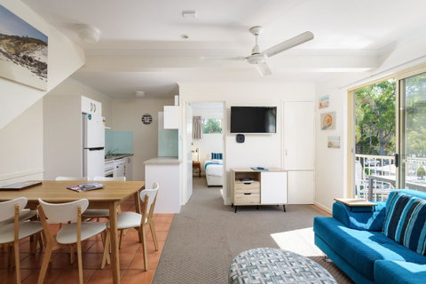 Rainbow Getaway Holiday Apartments - ACT Tourism 4