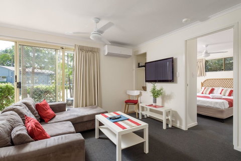 Rainbow Getaway Holiday Apartments - ACT Tourism 20