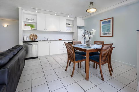 Coloured Sands - Rainbow Beach Resort - 5 Mins To Beach - ACT Tourism 3