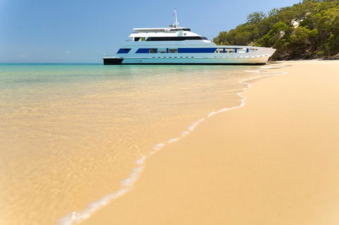Castaways Moreton Island - ACT Tourism 3