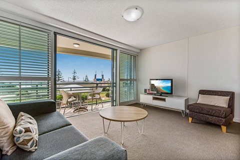 Mantra Mooloolaba Beach - ACT Tourism 7