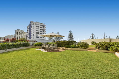 Mantra Mooloolaba Beach - ACT Tourism 42