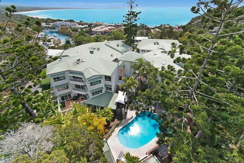 The Lookout Resort Noosa - ACT Tourism 0