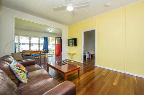 Kooyong Apartment 1 - ACT Tourism 2