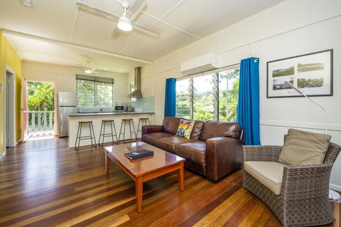 Kooyong Apartment 1 - ACT Tourism 1