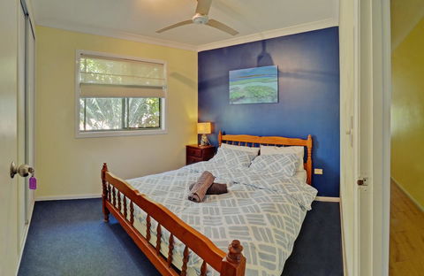 KiteSurf 1770 Beach House - ACT Tourism 1