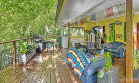 KiteSurf 1770 Beach House - ACT Tourism 0