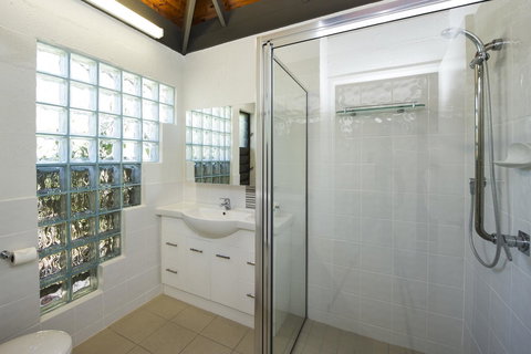 Island Leisure Resort - ACT Tourism 3