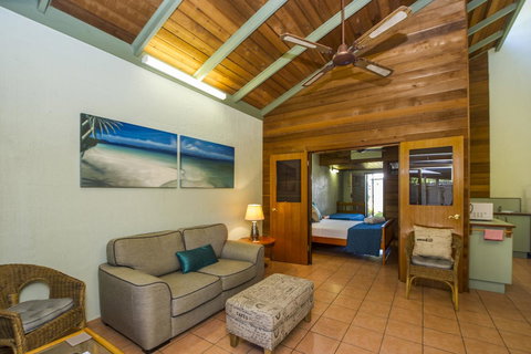 Island Leisure Resort - ACT Tourism 16