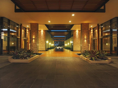 Oaks Redcliffe Mon Komo Suites - ACT Tourism 15