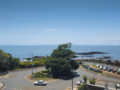 Oaks Redcliffe Mon Komo Suites - ACT Tourism 2