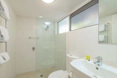 Caribbean Noosa - ACT Tourism 11