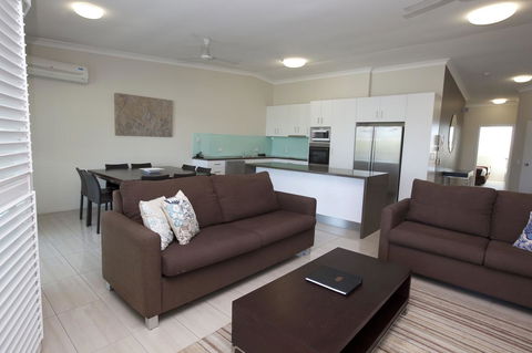 Mariners North Holiday Apartments - ACT Tourism 37