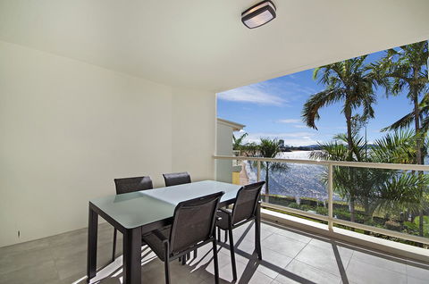 Mariners North Holiday Apartments - ACT Tourism 7