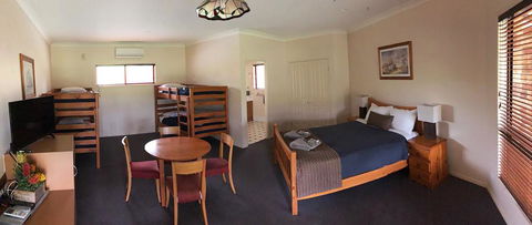 The Bearded Dragon Boutique Hotel - ACT Tourism 8