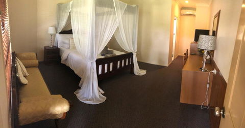 The Bearded Dragon Boutique Hotel - ACT Tourism 7