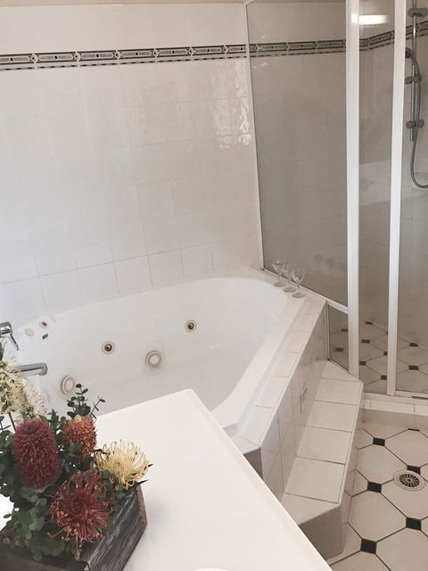 The Bearded Dragon Boutique Hotel - ACT Tourism 44