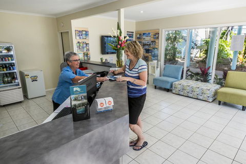 The Beach Motel Hervey Bay - ACT Tourism 36