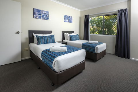 The Beach Motel Hervey Bay - ACT Tourism 28