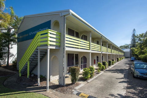 The Beach Motel Hervey Bay - ACT Tourism 10