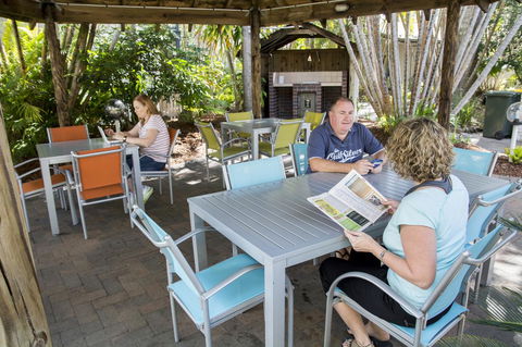 The Beach Motel Hervey Bay - ACT Tourism 34
