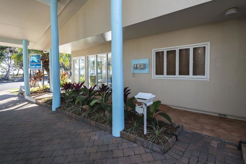 The Beach Motel Hervey Bay - ACT Tourism 38