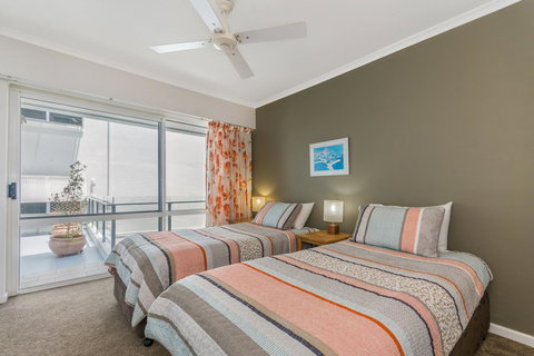 Bali Hai Apartments Noosa - ACT Tourism 7