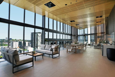 Brisbane One Apartments By CLLIX - ACT Tourism 7
