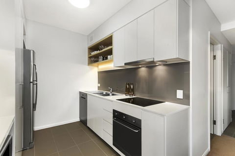 Allure Hotel & Apartments - ACT Tourism 13
