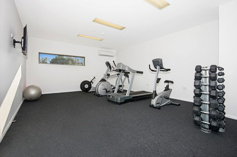 Allure Hotel & Apartments - ACT Tourism 19