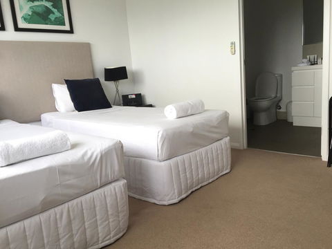 Allure Hotel & Apartments - ACT Tourism 31