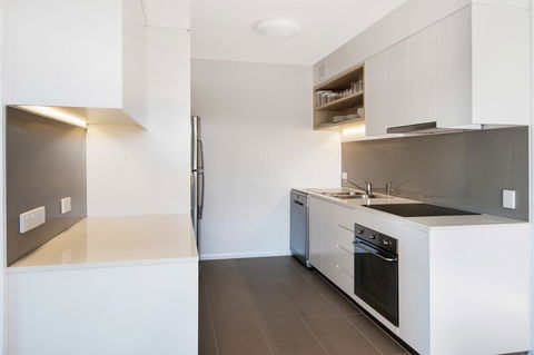 Allure Hotel & Apartments - ACT Tourism 38
