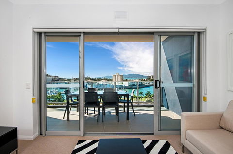 Allure Hotel & Apartments - ACT Tourism 26