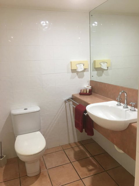 Eco Village Mission Beach - ACT Tourism 11