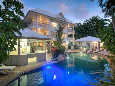 The Port Douglas Queenslander - ACT Tourism 0