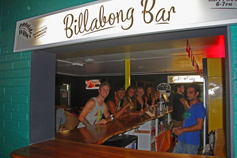 Backpackers In Paradise 18-35 Hostel - ACT Tourism 12