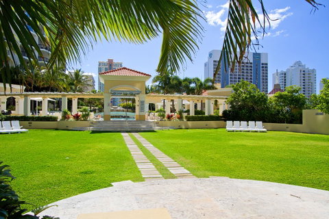 Mantra Towers Of Chevron - ACT Tourism 7