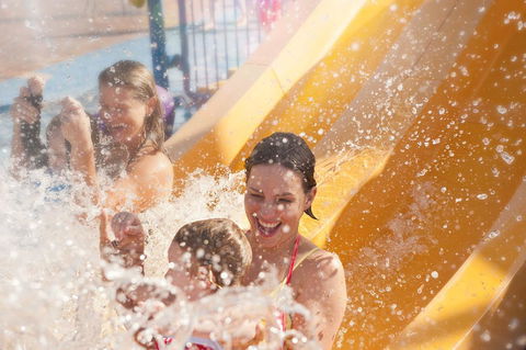Sea World Resort - ACT Tourism 17