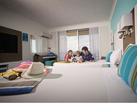 Sea World Resort - ACT Tourism 3